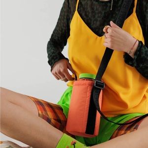 Baggu Puffy Water Bottle Sling - Bright Orange